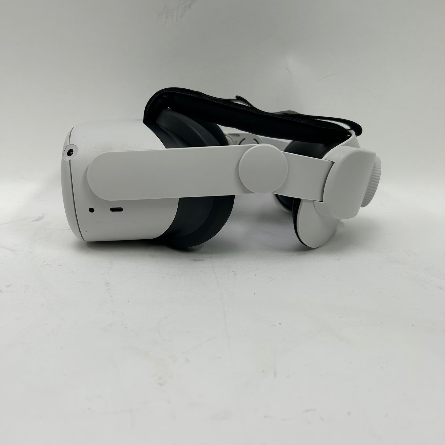 Meta Quest 2 256GB VR Headset Only KW49CM with Elite Strap