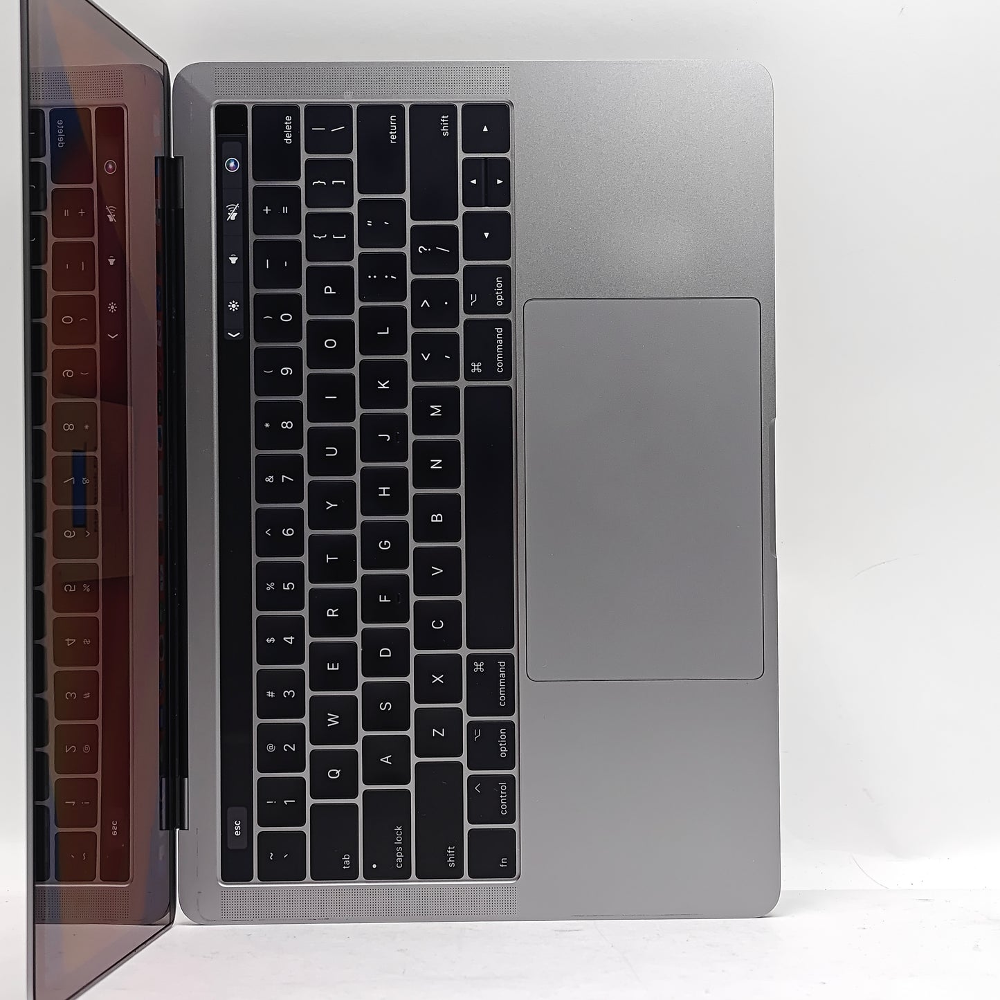 2017 Apple MacBook Pro 13.3" i7 3.1GHz 8GB RAM 256GB SSD Space Gray A1706