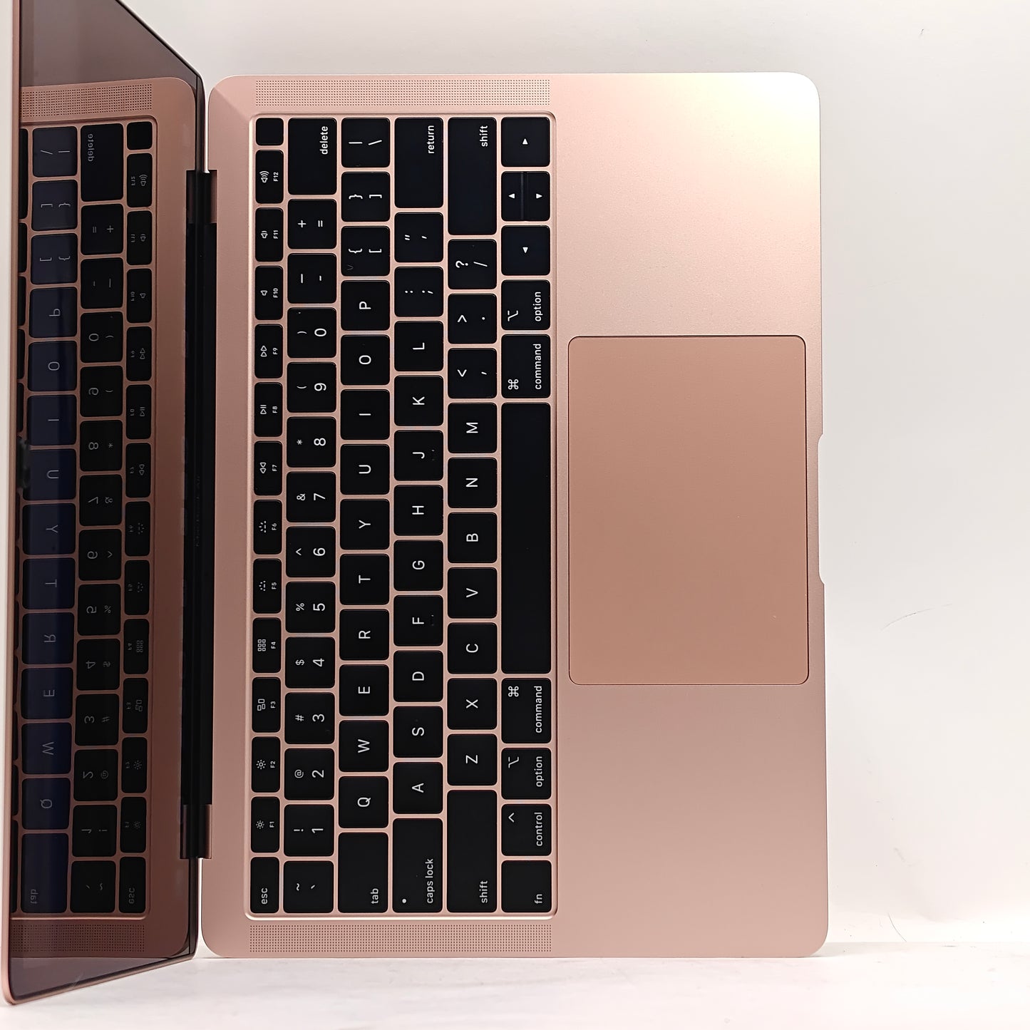 2018 Apple MacBook Air 13.3" i5 1.6GHz 8GB RAM 128GB SSD Gold A1932